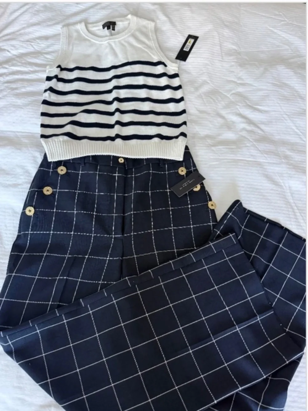 NWT. Tommy Hilfiger women’s slacks. 12